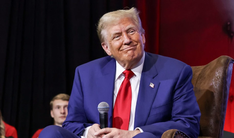 У Чернігові сквер перейменують на честь Трампа. В Інституті нацпам'яті сказали, що це порушує закон