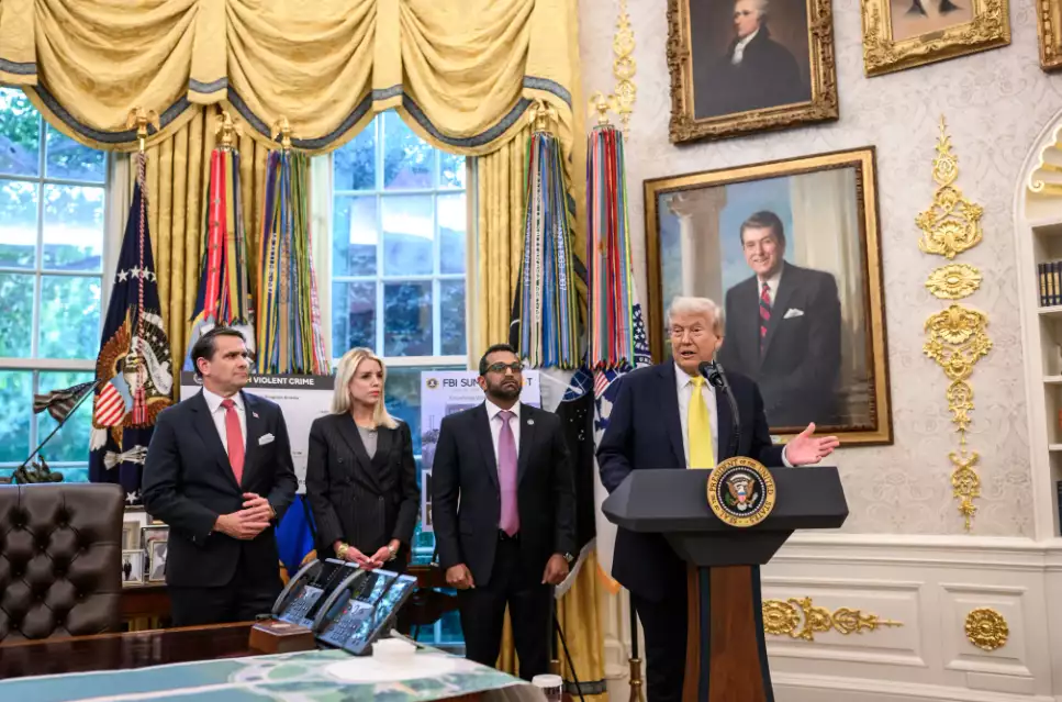 Глава Онтаріо відкликає телевізійний ролик, що образив Трампа