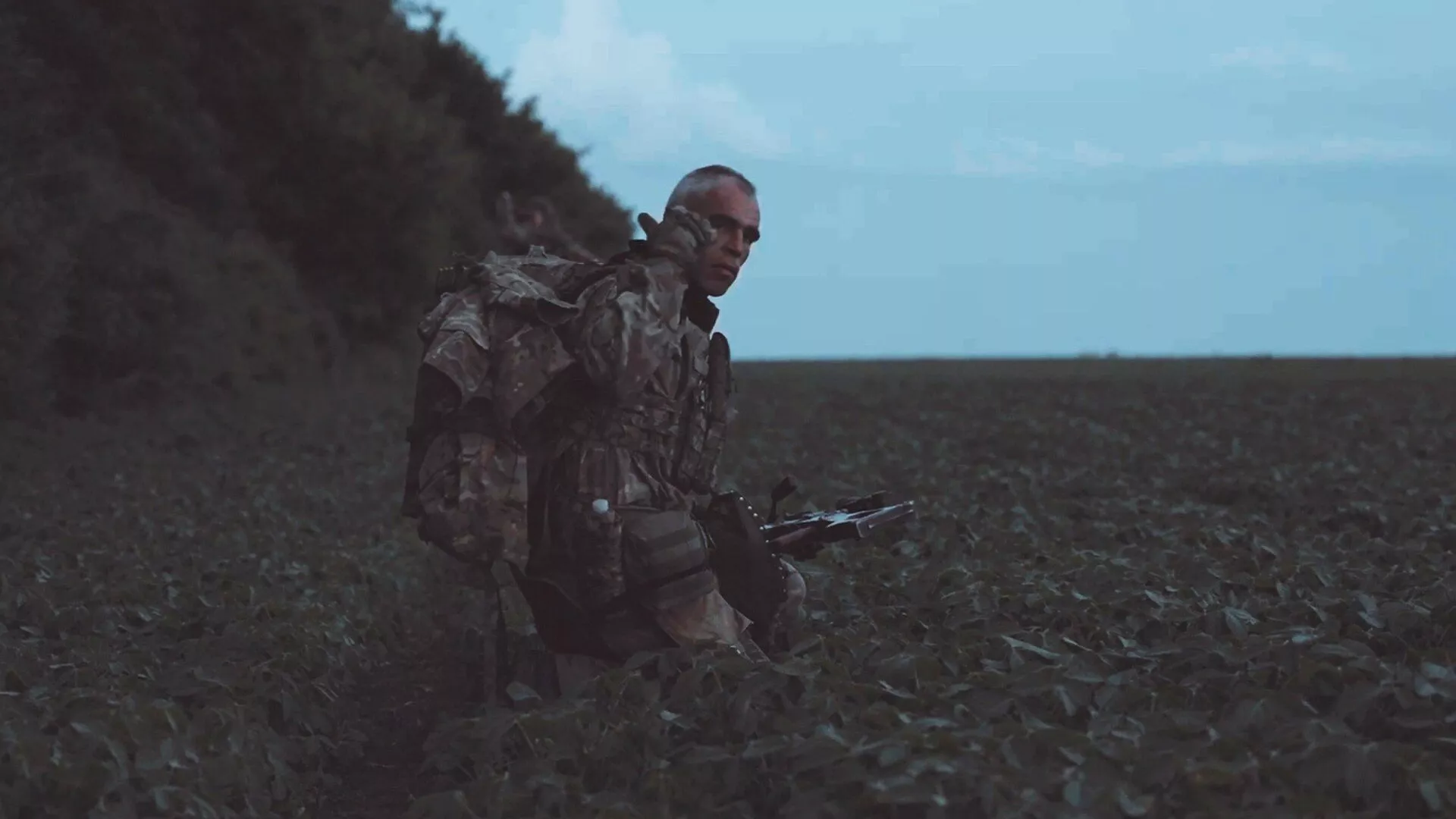 Кінотеатр «Жовтень» відреагував на заклики скасувати показ документальної стрічки, співавтором якої є росіянин Петро Верзілов