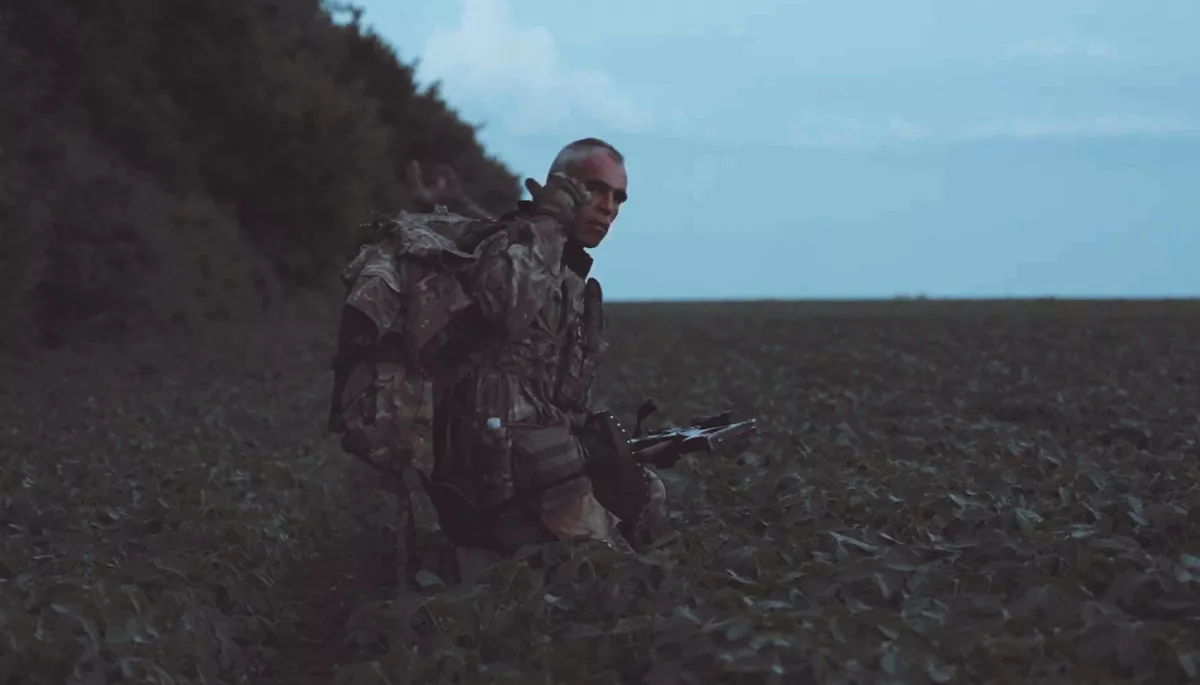 Кінотеатр «Жовтень» відреагував на заклики скасувати показ документальної стрічки, співавтором якої є росіянин Петро Верзілов