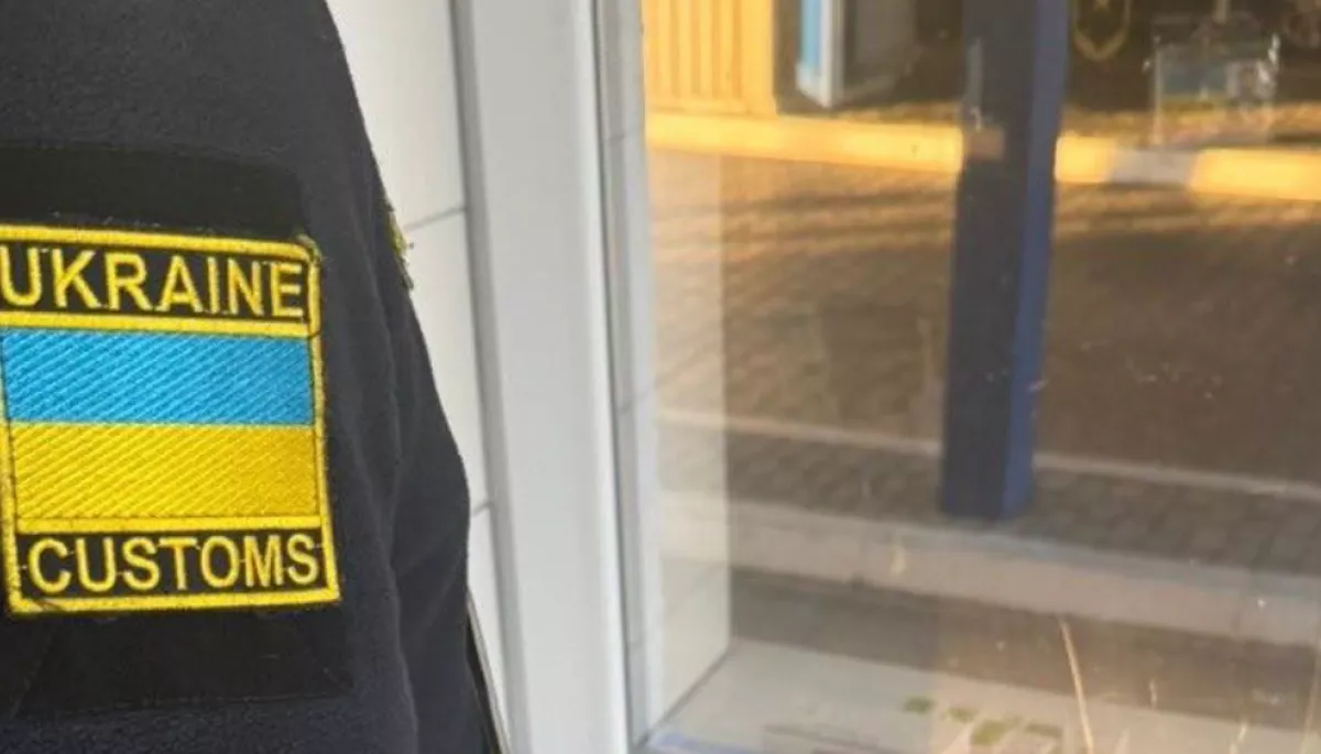 Пункти пропуску на державному кордоні поновили роботу