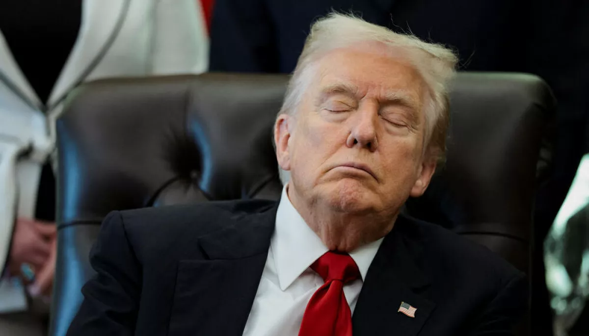 У Білому домі назвали фото, на яких Трамп нібито спить під час брифінгу, «нікчемним наративом ліберальних медіа»
