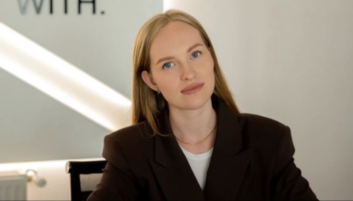 Комунікаційниця Донецького університету внутрішніх справ заявила, що її змусили звільнитися через вагітність Комунікаційниця Донецького університету внутрішніх справ заявила, що її змусили звільнитися через вагітність