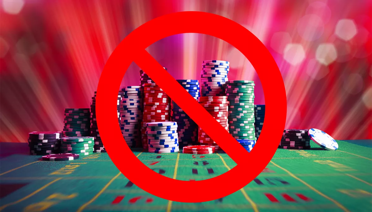 Нацрада почала відмовляти у реєстрації блогерам і казино