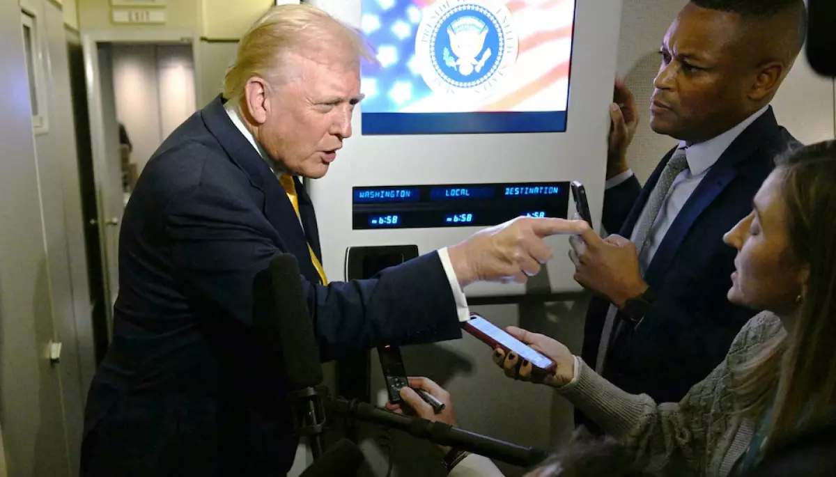 &laquo;Тихо, поросятко&raquo;: Трамп відповів журналістці Bloomberg на запитання про Епштейна