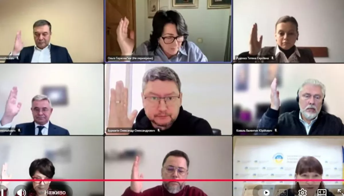 Нацрада зареєструвала онлайн радіо Lounge FM та NRJ радіо, які раніше оштрафувала