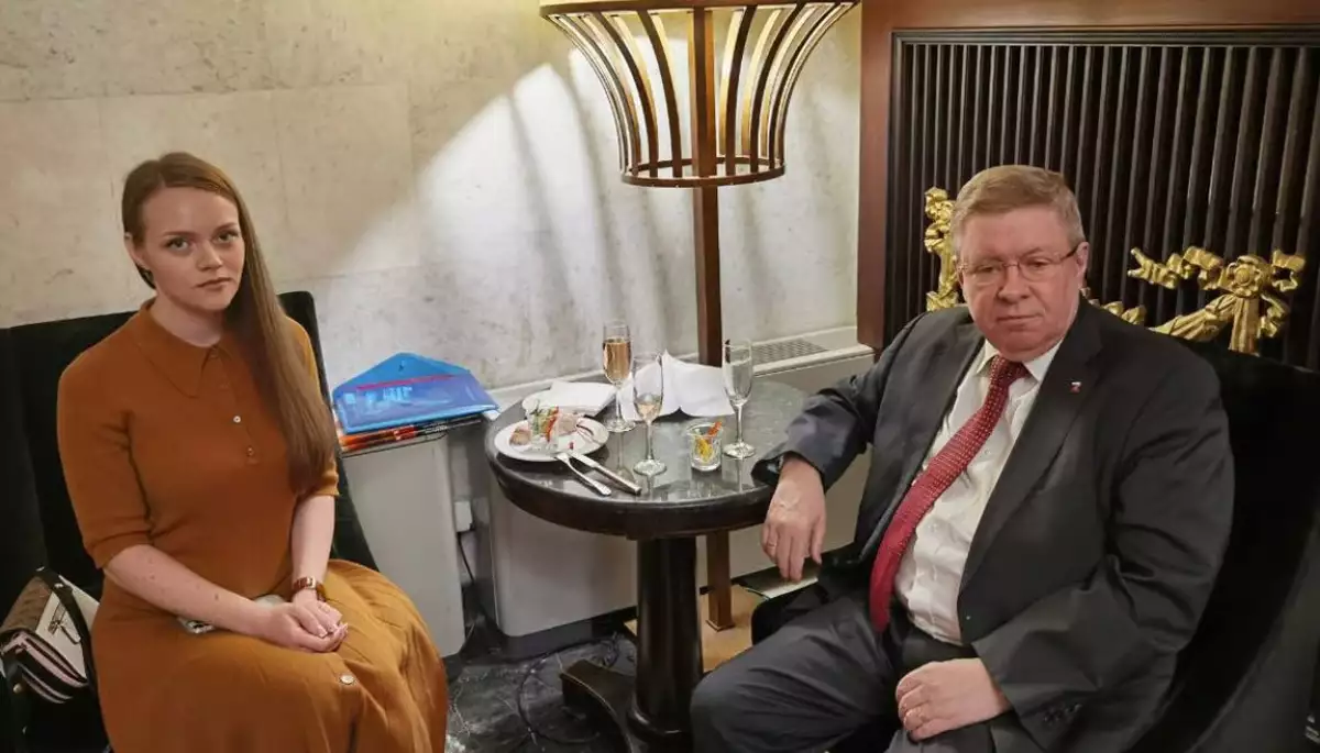 Вагітна блогерка зі світлин Євгена Малолєтки бере участь у пропагандистській кампанії щодо &laquo;відновлення&raquo; Маріуполя, &mdash; ЗМІ