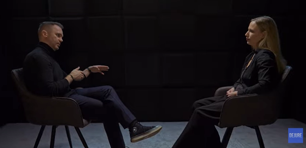 Фундація DeJure запустила подкаст про про судову систему та реформу правосуддя