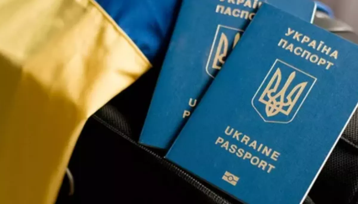 Майже 200 000 українських біженців у США можуть втратити легальний статус