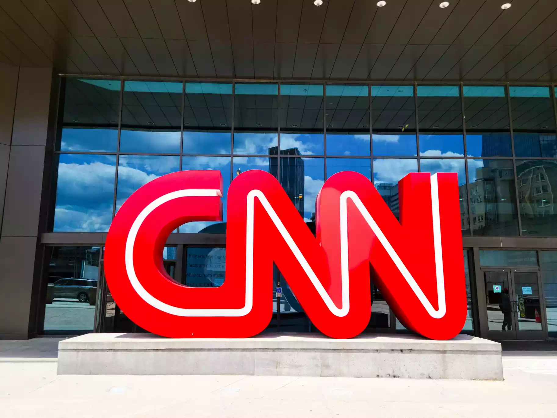 CNN видалило свої матеріали з Apple News