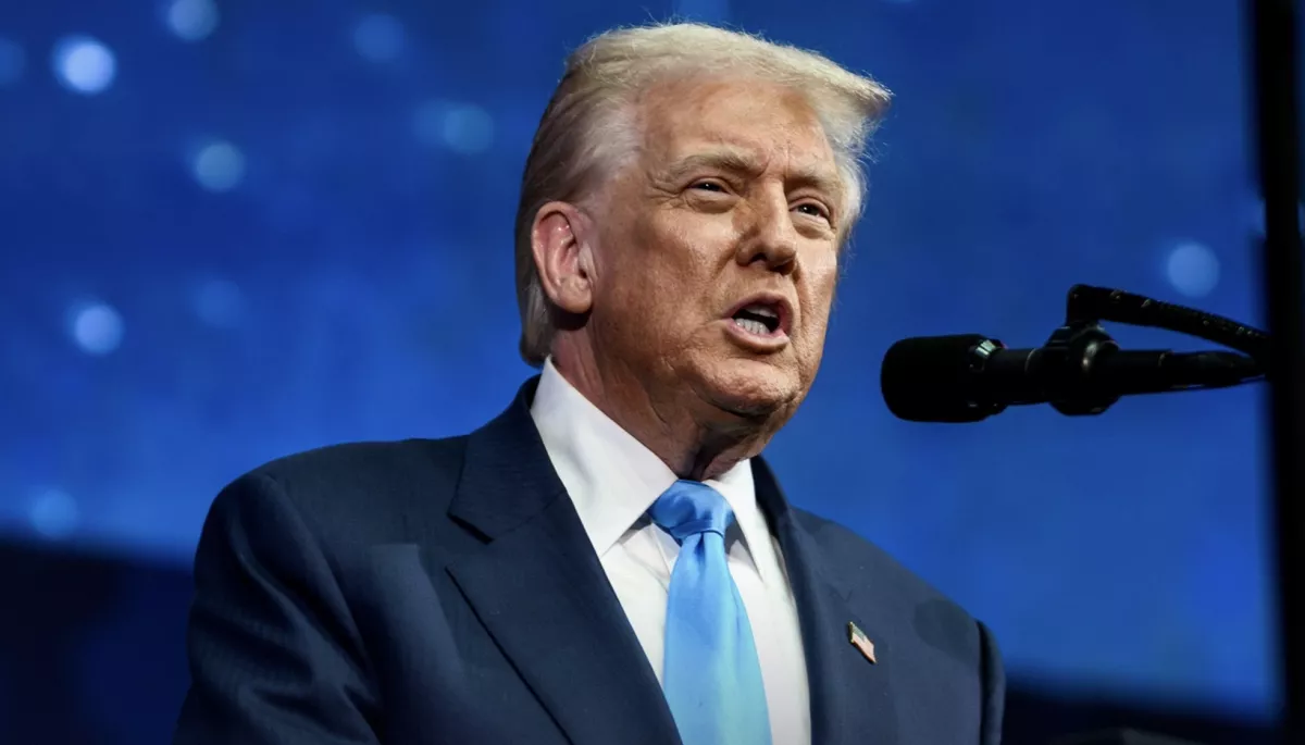 Трамп назвав журналістку дурною після її запитання про стрілянину біля Білого дому