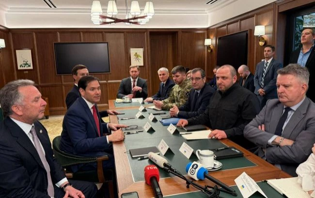 Політична криза і переговори продовжили тривожне змагання за увагу українців. Зведення з інформаційної війни за 22-28 листопада 2025 року