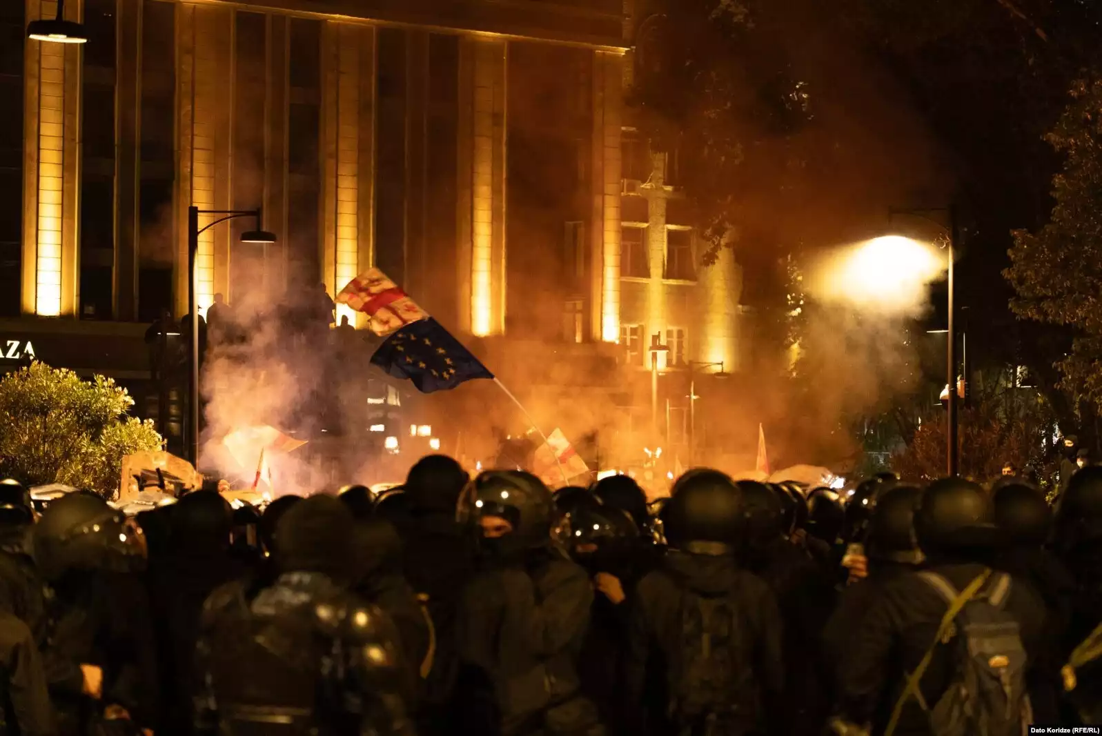 «Грузинська мрія» заявила, що подасть до суду на BBC через матеріал про застосування хімічної зброї під час протестів