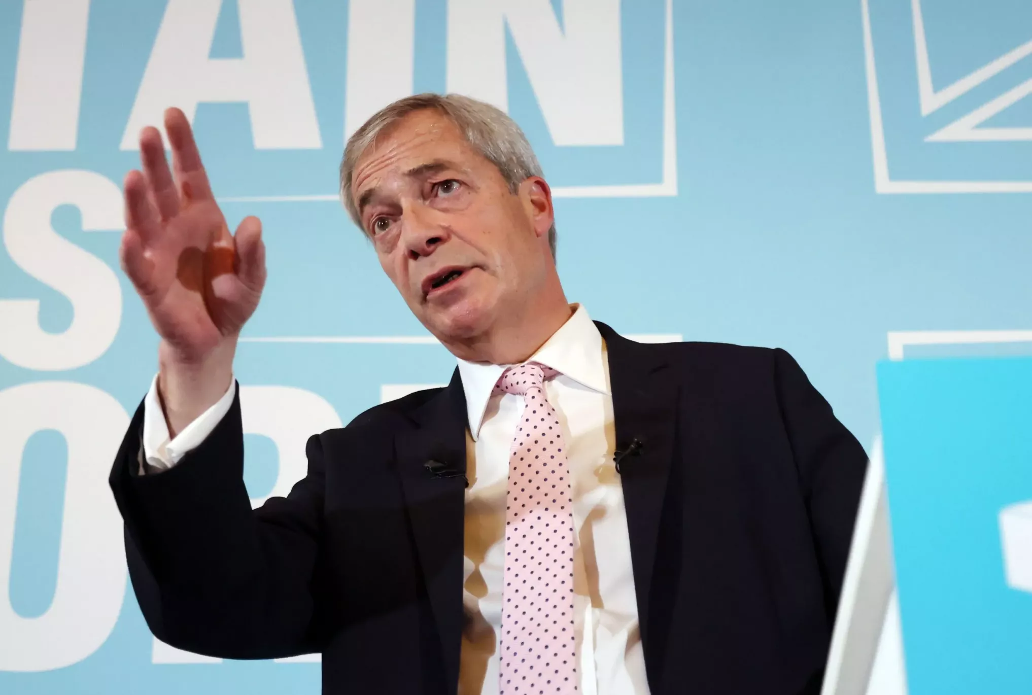 Британський політик вимагає від BBC вибачень через питання ведучої про його «стосунки з Гітлером»