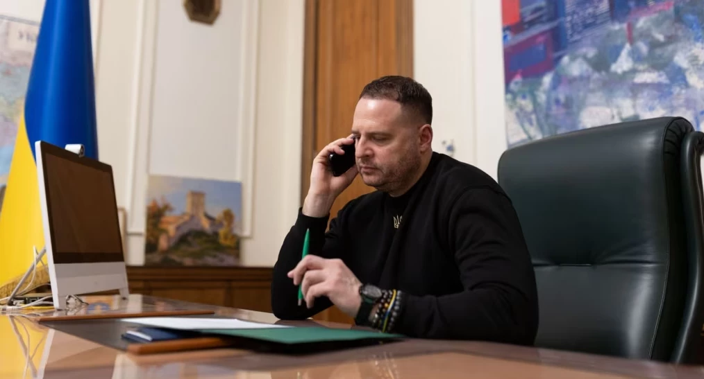 Зеленський вивів Єрмака зі складу РНБО та Ставки