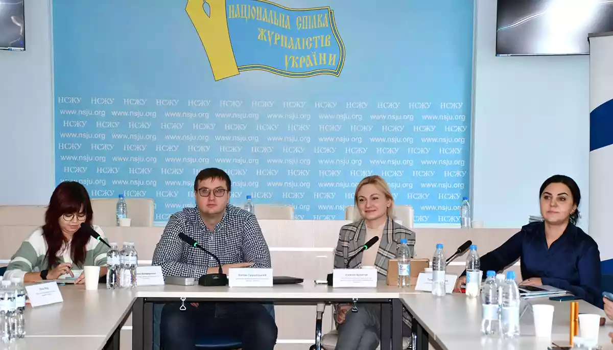 «Не готові отримати хейт». Чому в медіа поширюється самоцензура