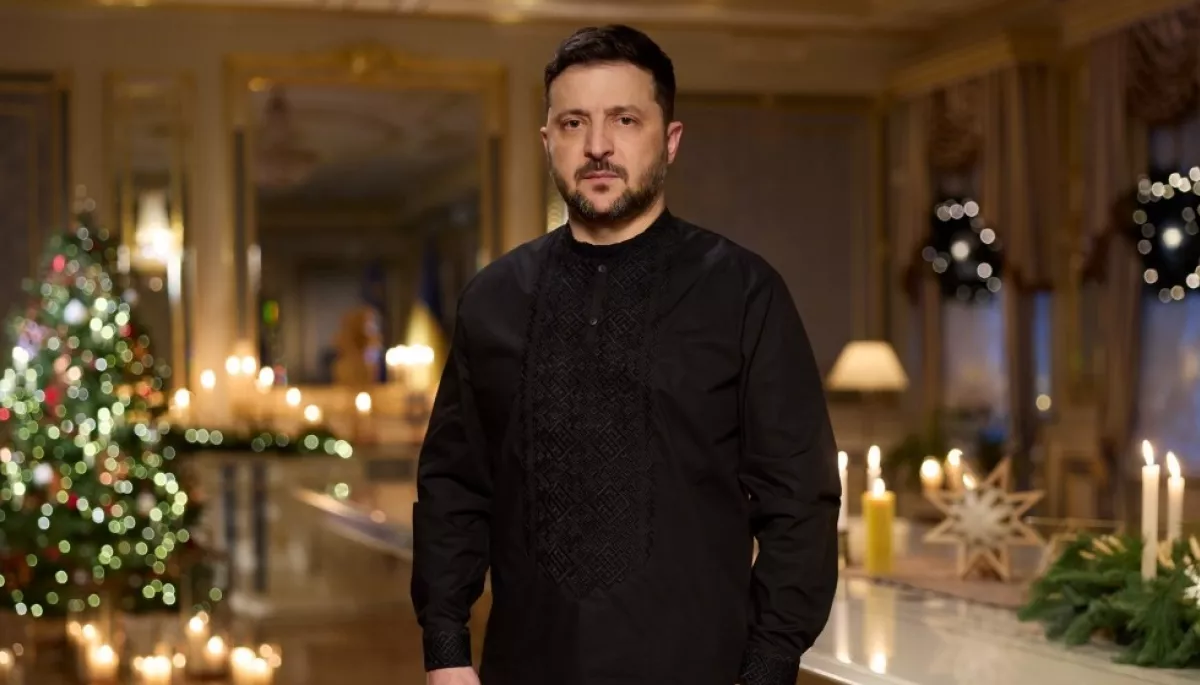 &laquo;Ми просимо миру для України і боремося за це&raquo;. Президент привітав українців із Різдвом Христовим