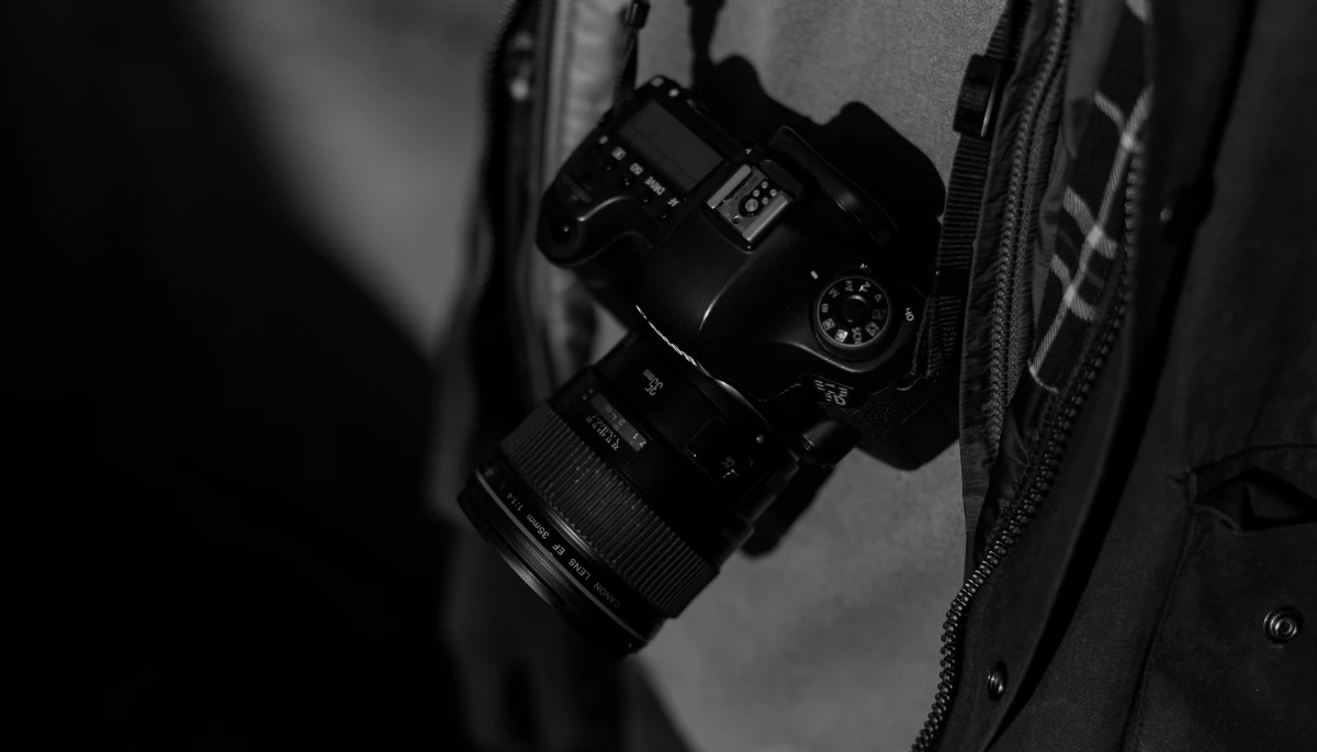 Фотограф з Маріуполя, який служив у Нацполіції, співпрацює з російськими пропагандистами, &mdash; ІМІ