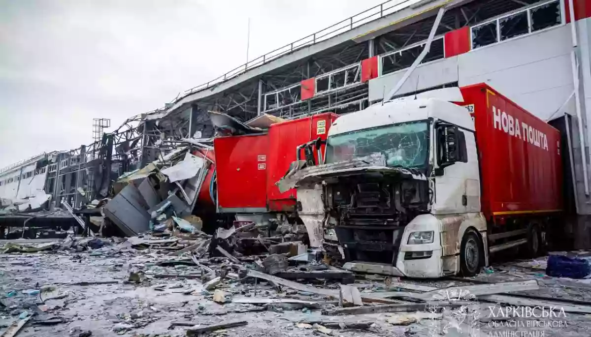 Журналістів медіа &laquo;Накипіло&raquo; та &laquo;Думка&raquo; не пускали знімати наслідки російського удару під Харковом