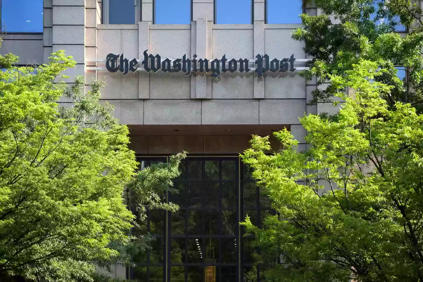 ФБР провело обшук у журналістки Washington Post, яка писала про звільнення держслужбовців при Трампі