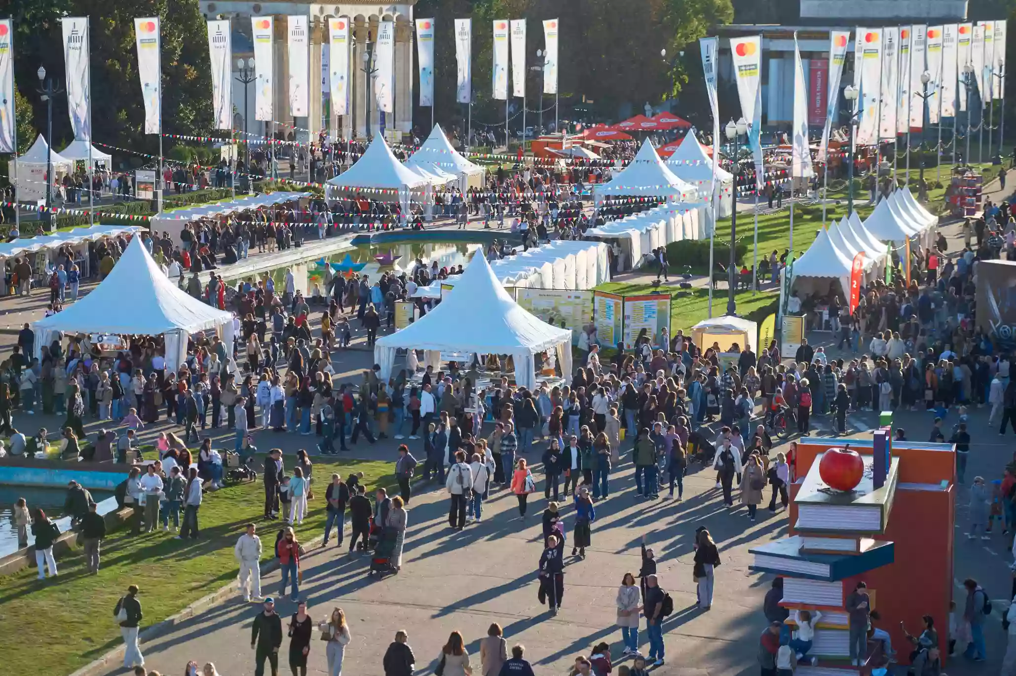 Фестиваль &laquo;Книжкова країна&raquo; пройде з 23 по 26 квітня на ВДНГ в Києві