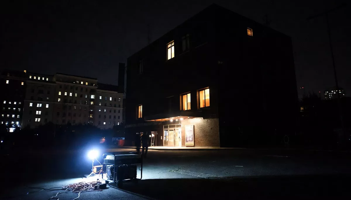 Кіно без тепла та світла: як кінотеатри та дистриб&rsquo;ютори працюють під час блекаутів
