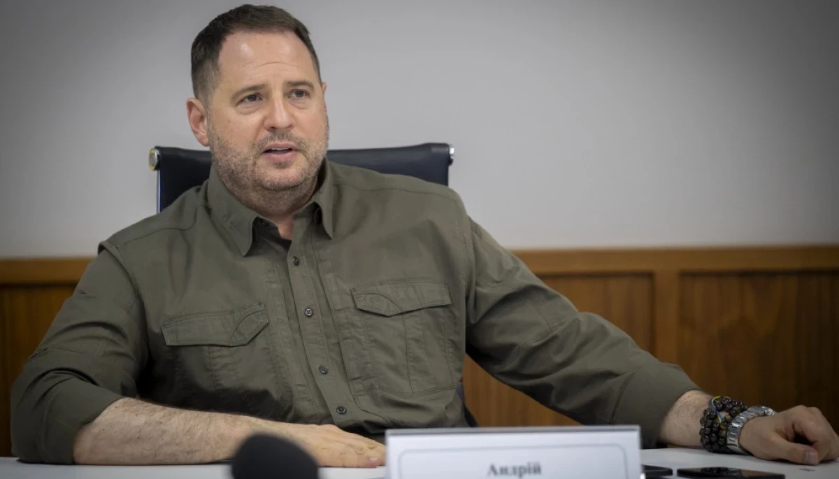 Єрмак після своєї відставки продовжує зустрічатися з високопосадовцями, &mdash; &laquo;УП&raquo;