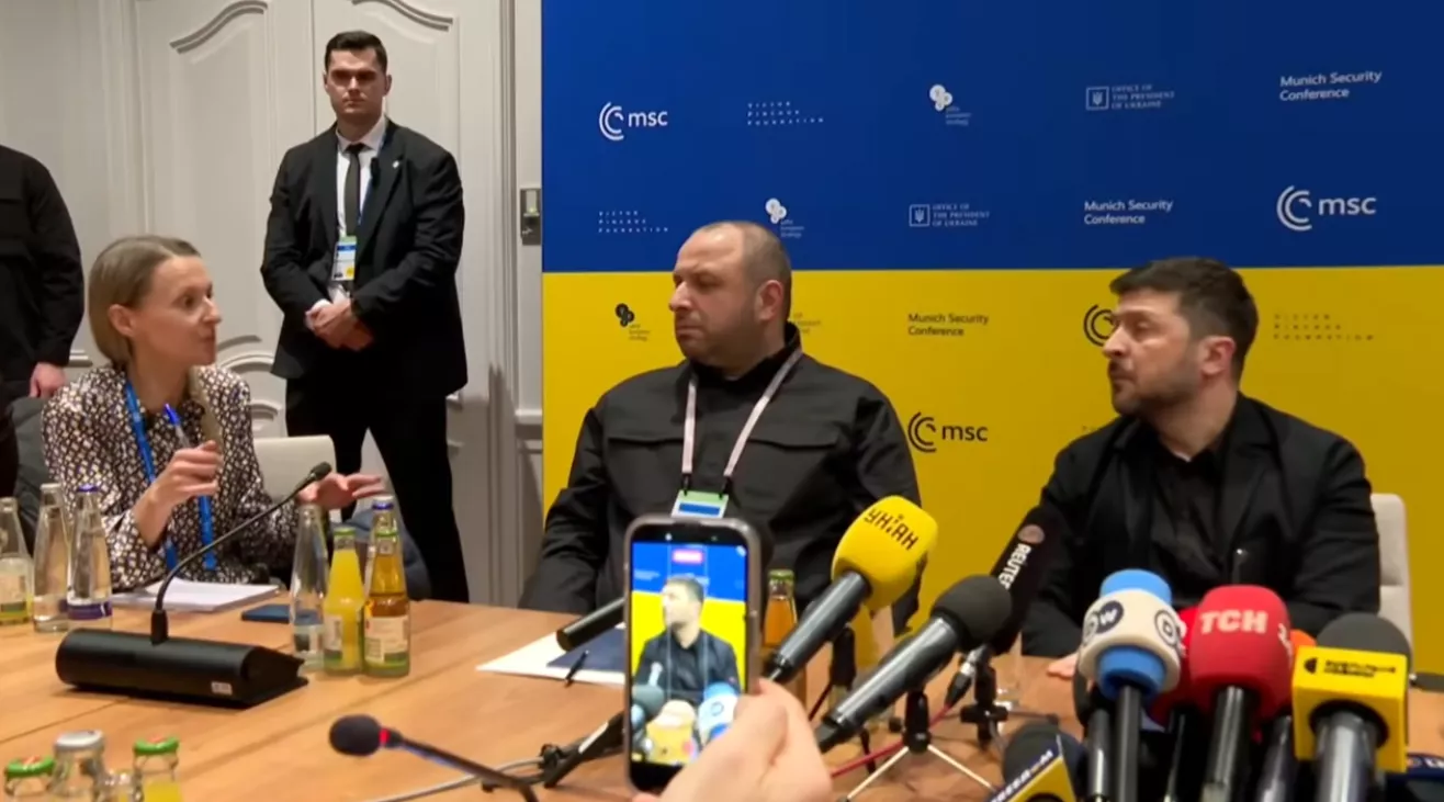 Зміна керівника переговорної групи Росії стала несподіванкою та може загальмувати процес, &mdash; Зеленський