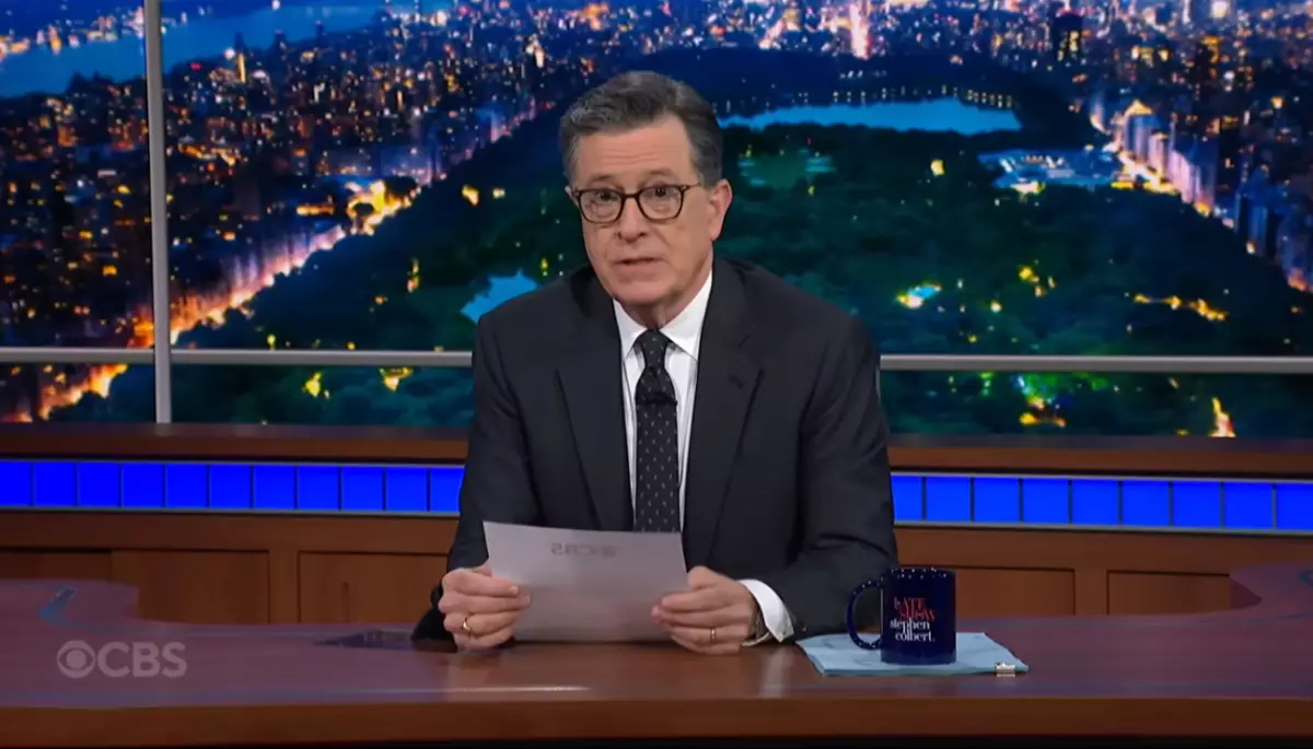 Стівен Кольбер заявив про зрив його інтерв'ю з кандидатом до Сенату на CBS через обмеження з боку Комісії зв’язку США