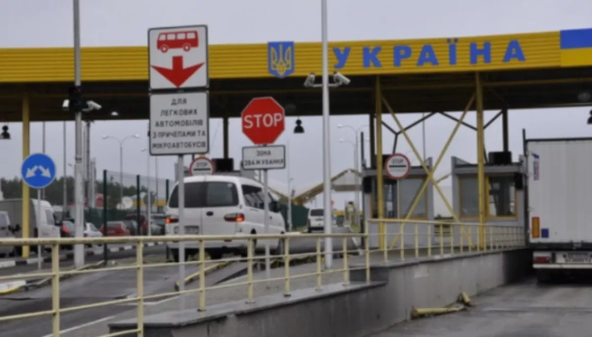 Найглибша лінія розділення між українцями &ndash; у темі виїзду за кордон