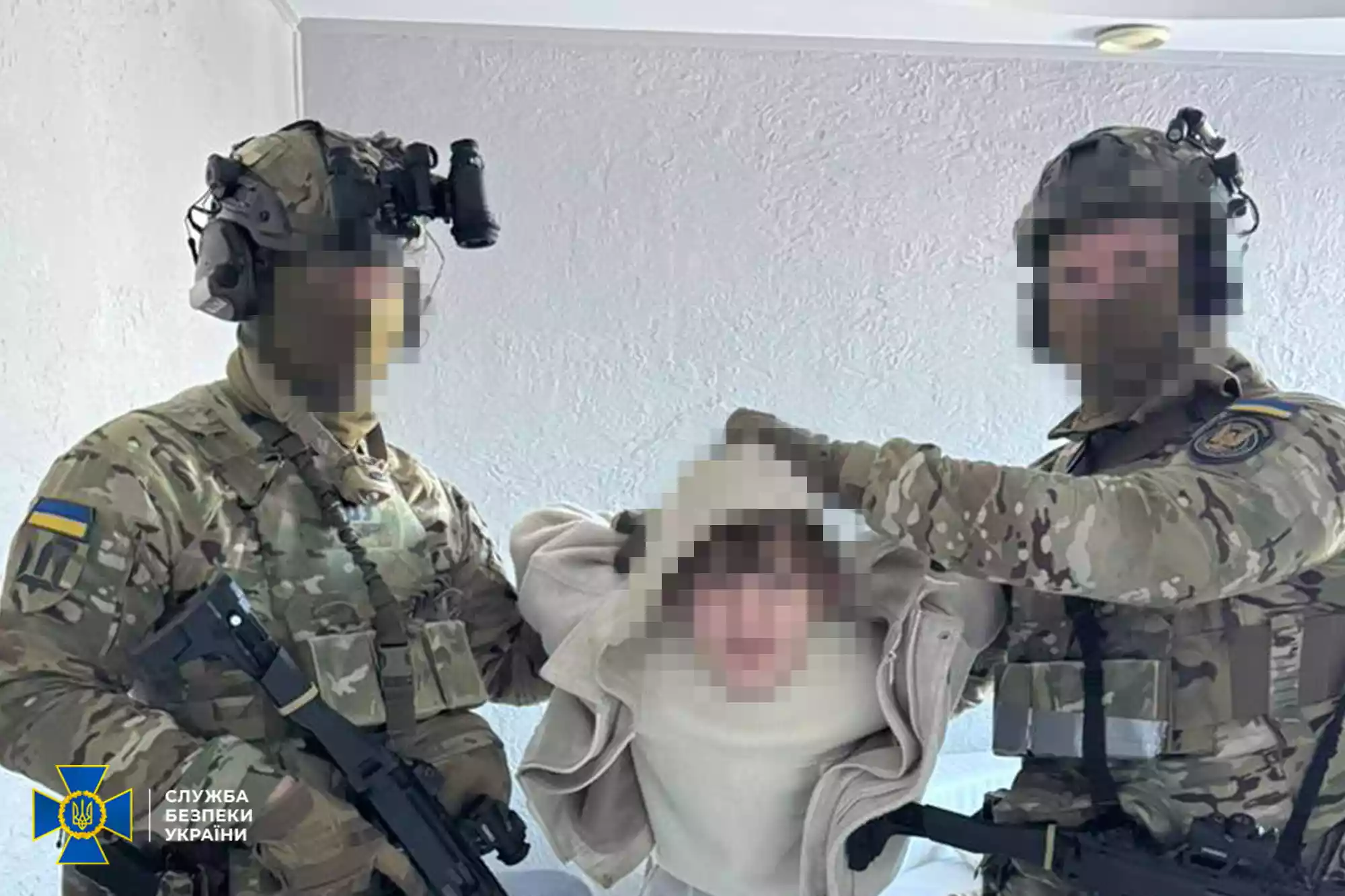 Правоохоронці викрили бойову групу, яка на замовлення Росії готувала вбивства відомих людей, зокрема журналістів, &mdash; СБУ