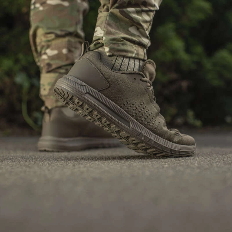 Тактичне взуття &ndash; найкраще поєднання надійності та захисту