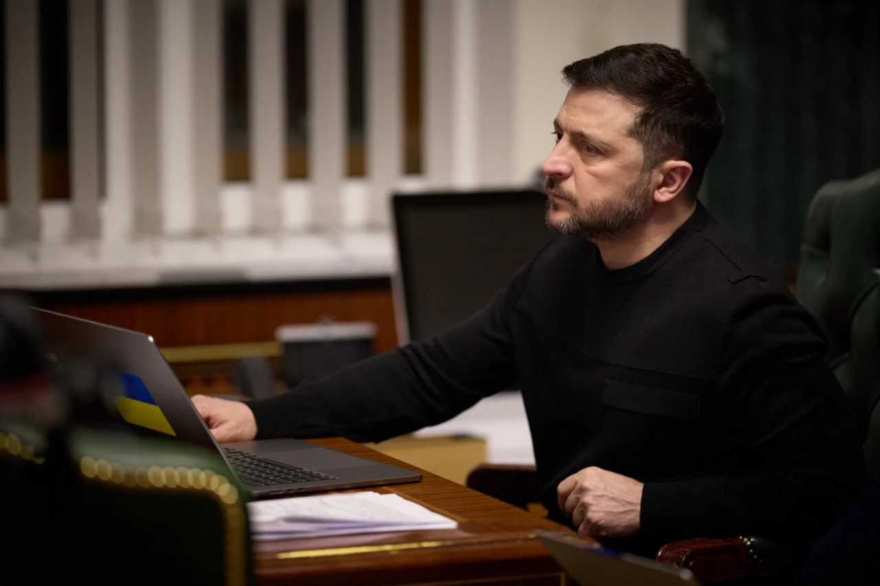 «Ми не можемо порівнювати ці землі»: Зеленський про обмін Донбасу на території Сумщини та Харківщини