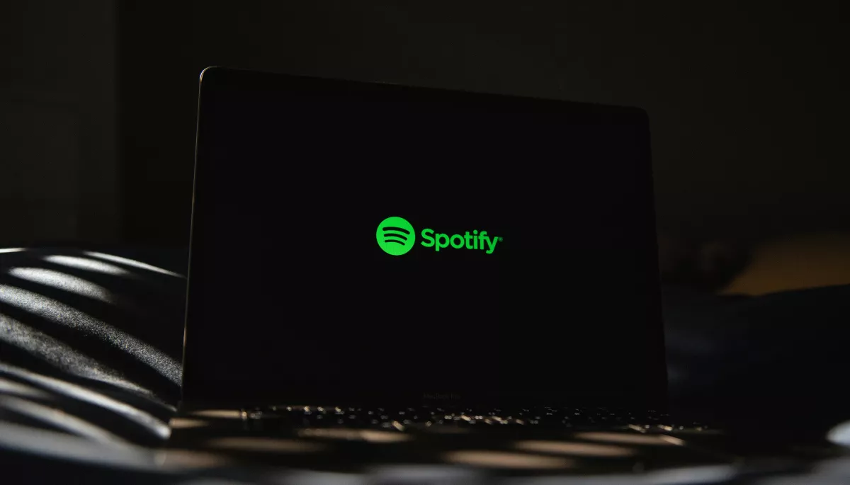 Spotify видалив майже 5 тисяч українських ШІ-треків