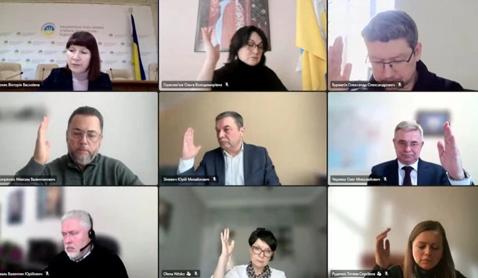 Нацрада оголосила новий конкурс, а три попередні скасувала. Серед них на мультиплекс &laquo;Зеонбуду&raquo;