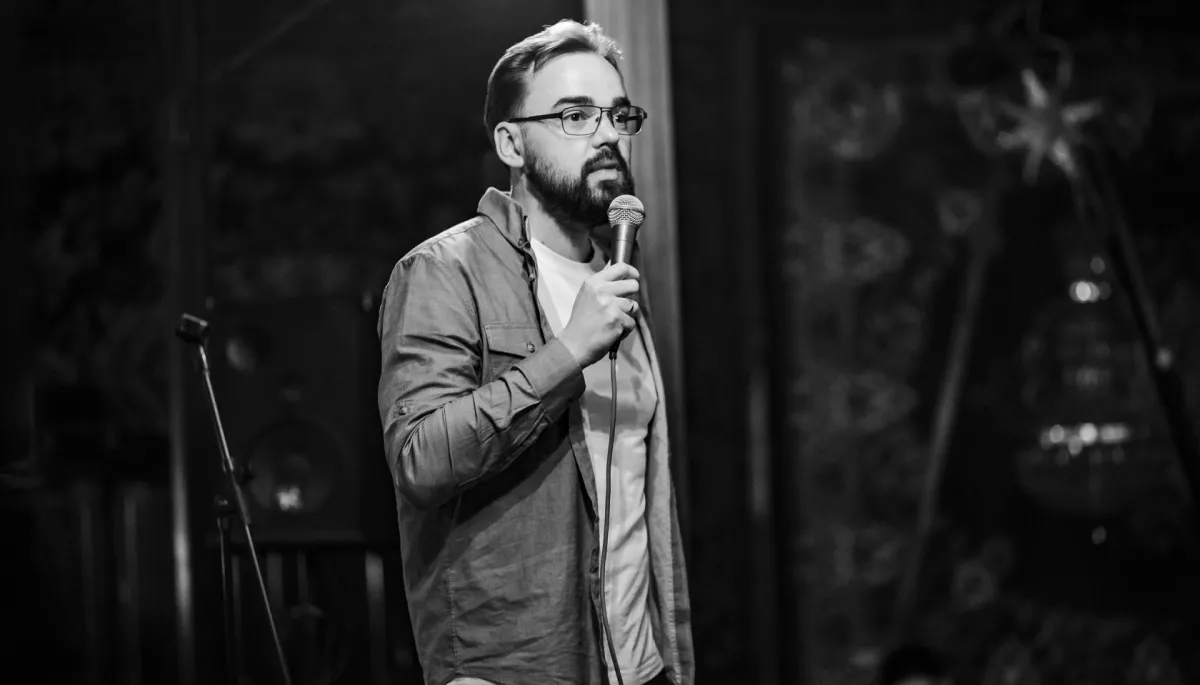 На фронті загинув стендап-комік і військовий Артур Петров