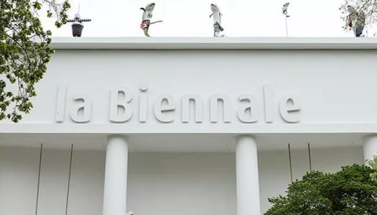 Депутати Європарламенту заявили, що Росія на Венеційській бієнале підірве довіру до ЄС та вимагають її виключення