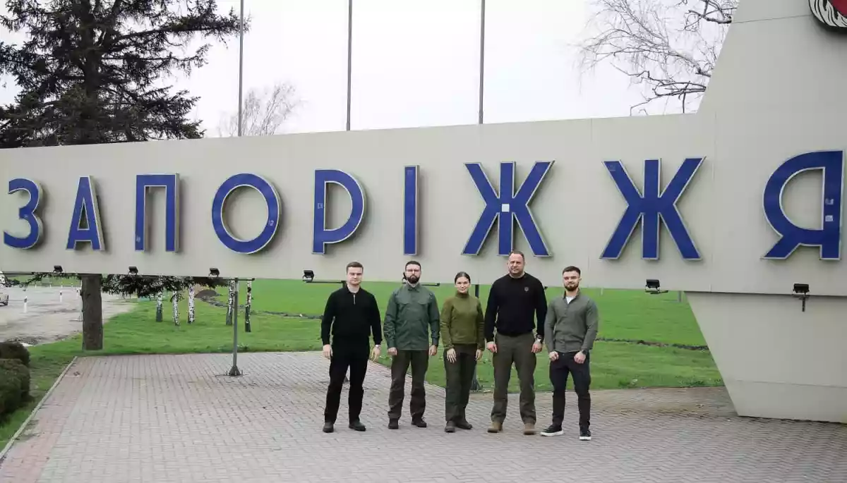 Єрмак поїхав на фронт, але для юридичних консультацій