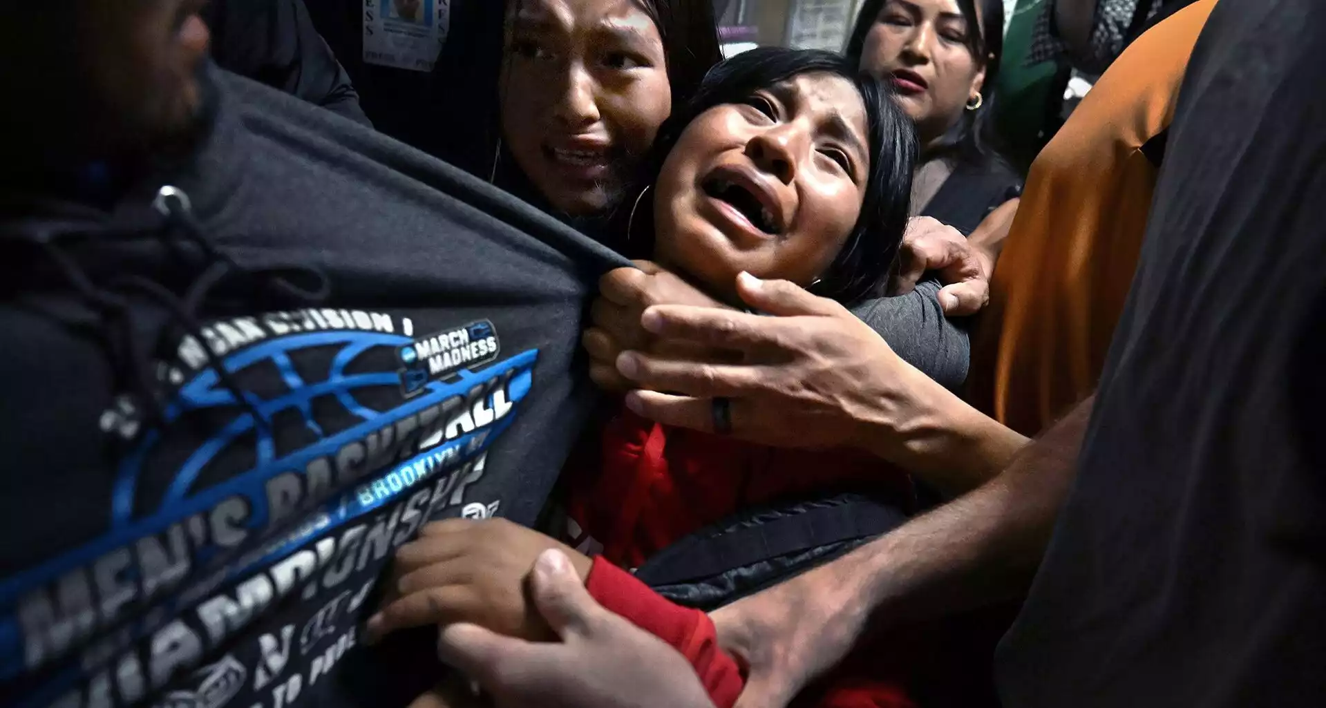 Фото затримання агентами ICE мігранта з Еквадору перемогло на World Press Photo 2026