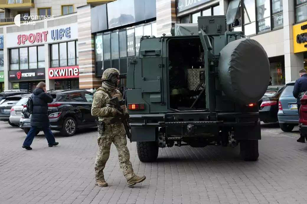 Київський стрілець, що вбив сімох людей, отримав дозвіл на травматичну зброю як журналіст, &mdash; генпрокурор Кравченко