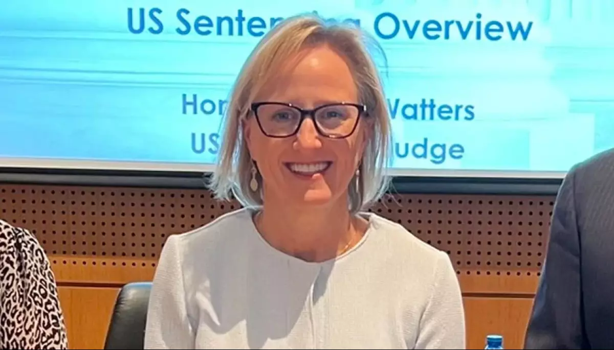 Тимчасова повірена у справах США в Україні Джулі Девіс іде у відставку