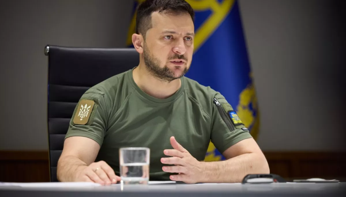 Зеленський: Путін все ще своїми ракетами перемагає житлові будинки