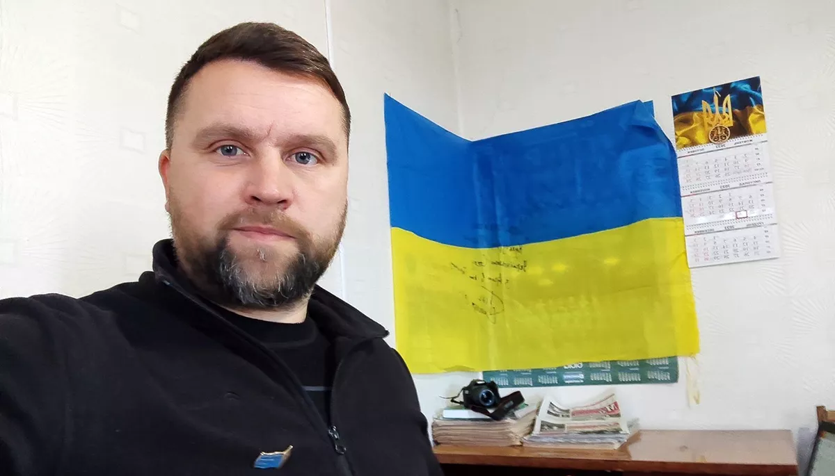 Євген Хрипун, «Межівський меридіан»: «Яма від КАБа, який влучив у редакцію, — це якесь провалля в пекло»