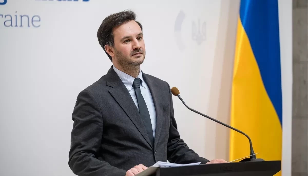 МЗС спростувало інформацію про виїзд посольства США з Києва через погрози Росії
