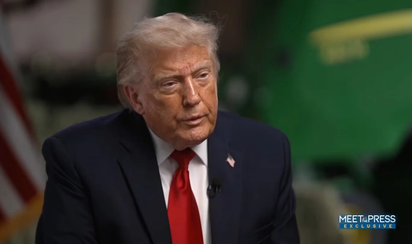 &laquo;Ви або нечесна, або дурна&raquo;, &mdash; Трамп обізвав журналістку NBC і пішов з інтервʼю