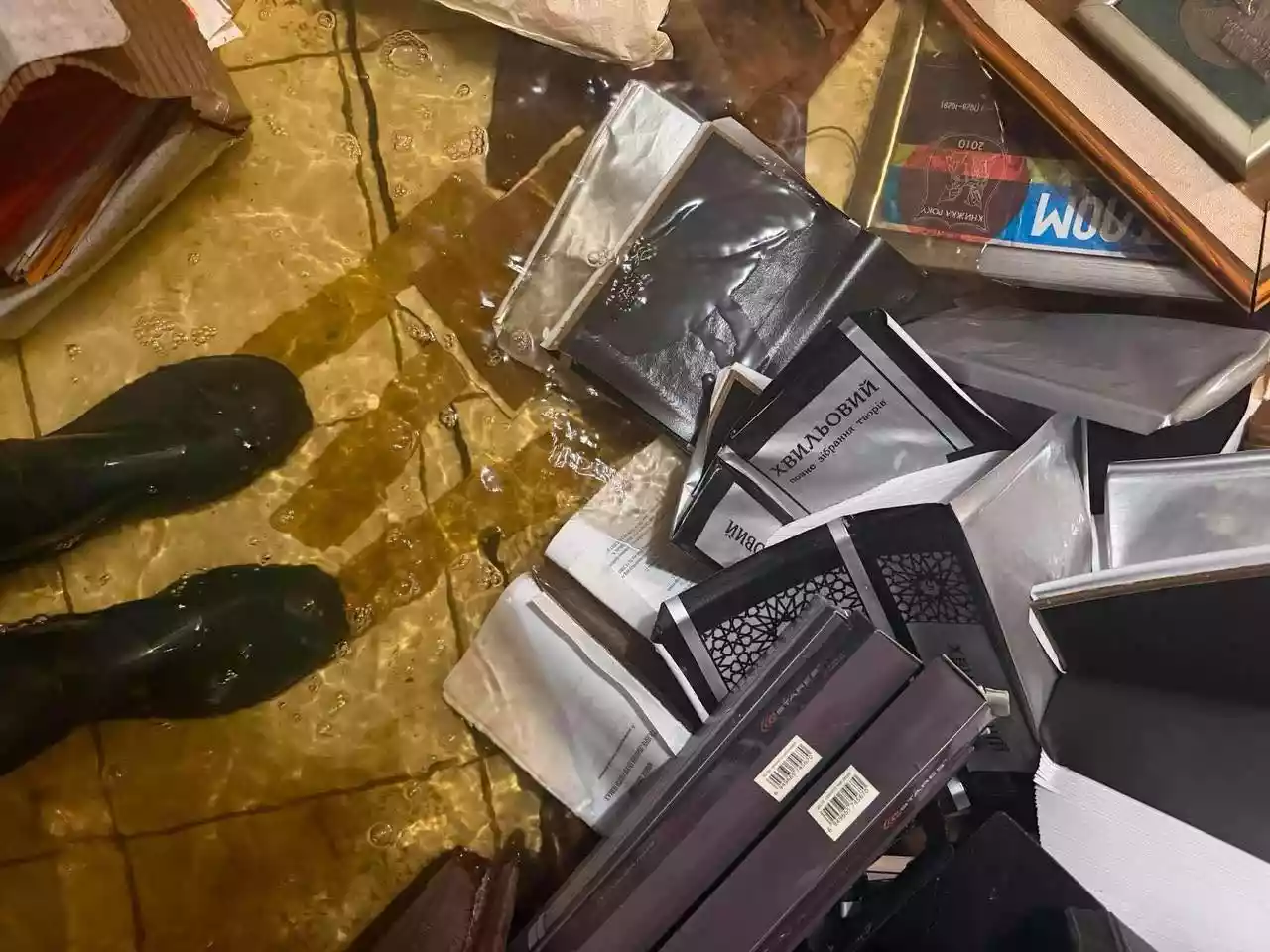 У Києві затопило підвали видавництва &laquo;Смолоскип&raquo;