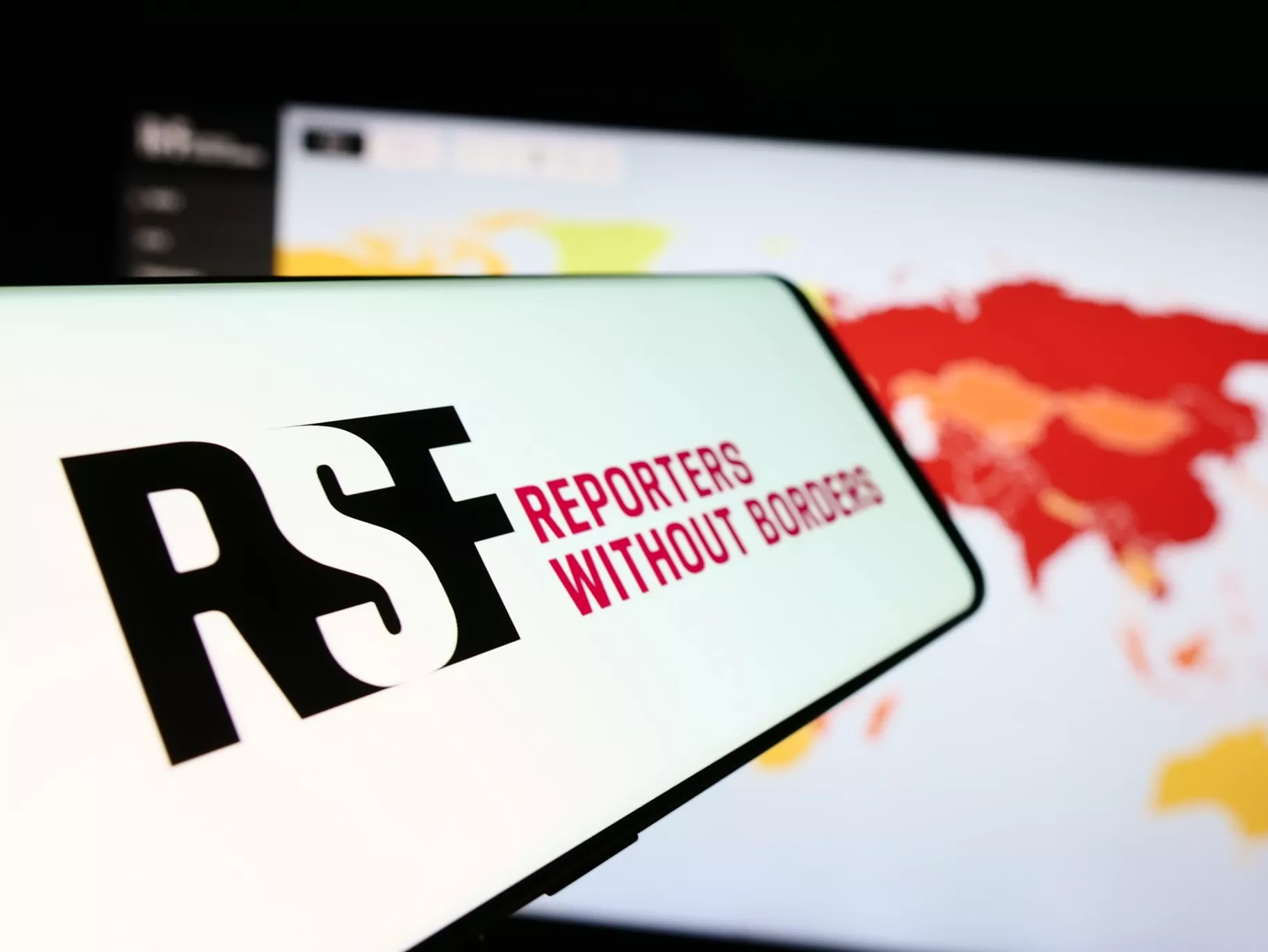 Українські медійники можуть отримати психологічну підтримку від RSF. Як скористатися?