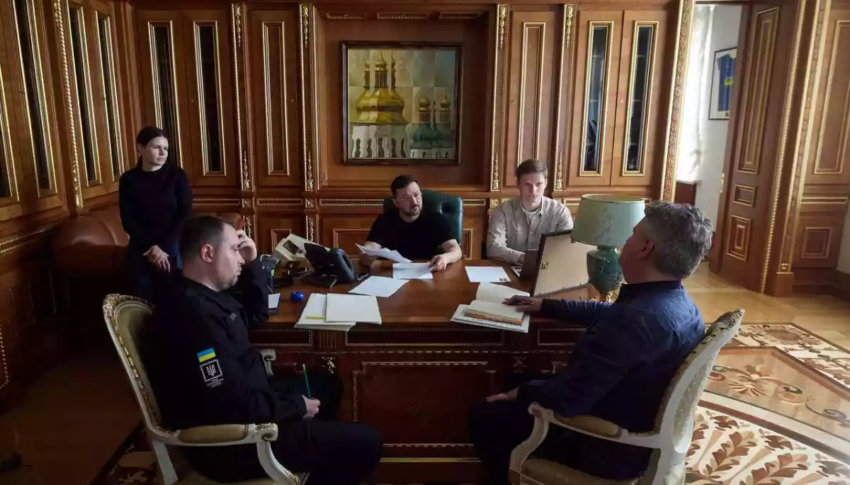 Зеленський привітав Трампа з днем народження та домовився обговорити мир на G7