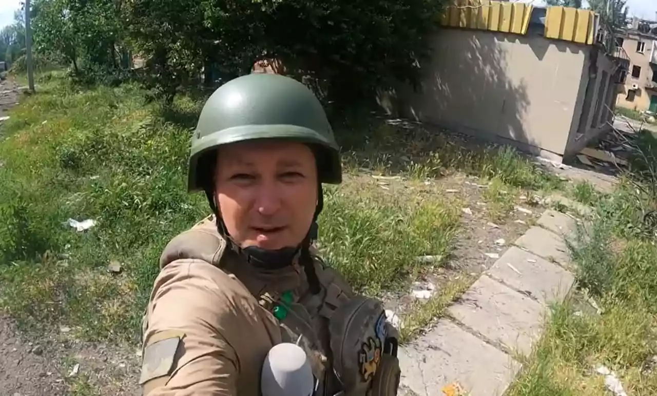 На Донеччині авто з журналістами &laquo;Інтера&raquo; підірвалося на міні. Всі вціліли