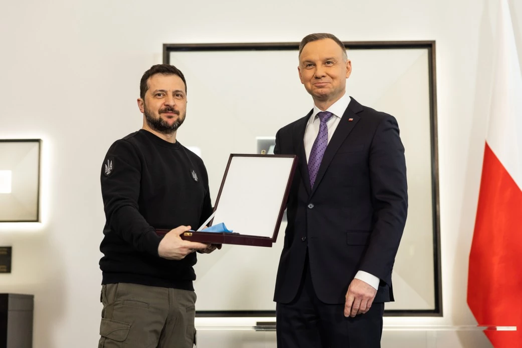 Навроцький відкликає Білого Орла у Зеленського. У відповідь нагороди повертають  Буданов, Сибіга та посол Боднар